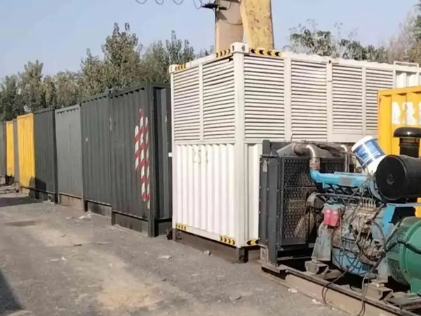 桐庐200KW柴油发电机机组每小时油耗是多少?